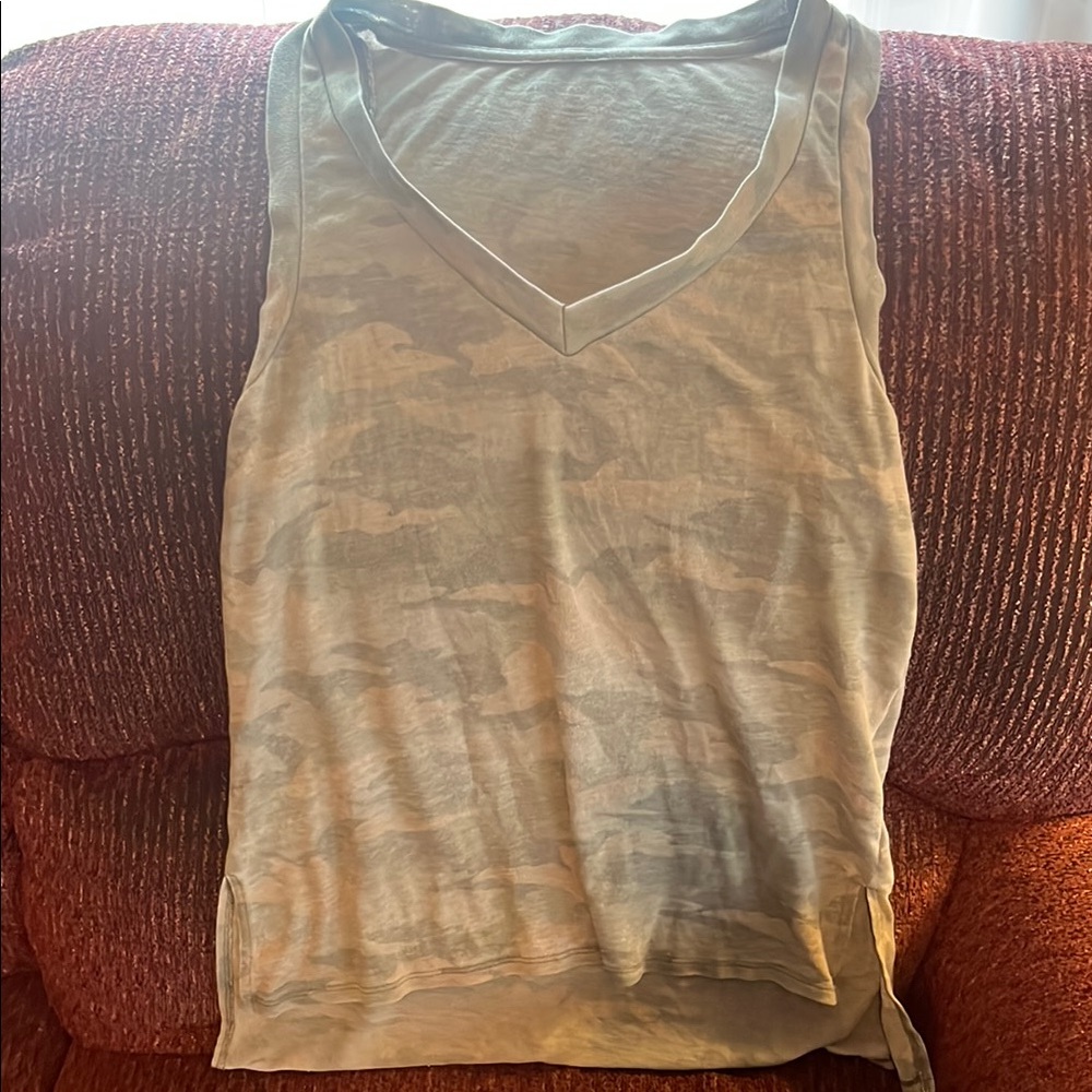 Women's Camouflage Sleeveless Top